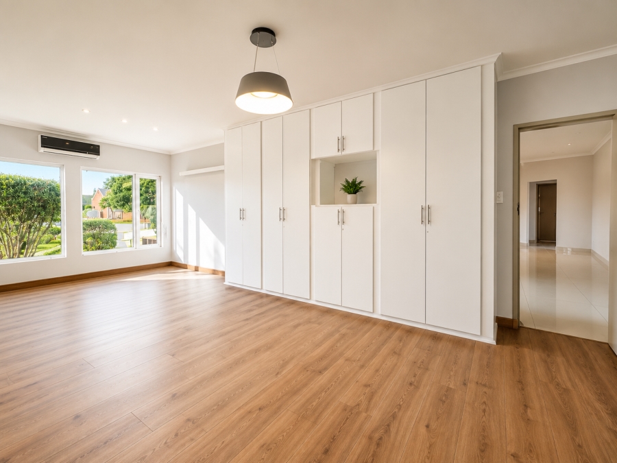 To Let 3 Bedroom Property for Rent in Flamwood North West